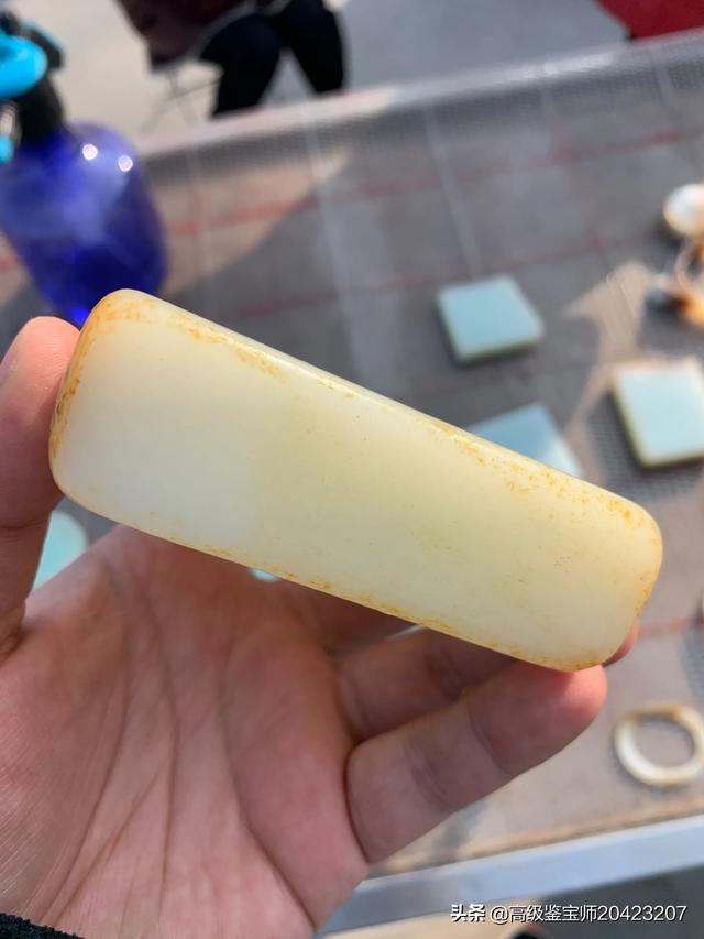 红绳能和玉镯一起戴吗,俄玉手串和翡翠手镯一起戴可以吗-第1张图片-翡翠网 红绳能和玉镯一起戴吗,俄玉手串和翡翠手镯一起戴可以吗-第1张图片-翡翠网