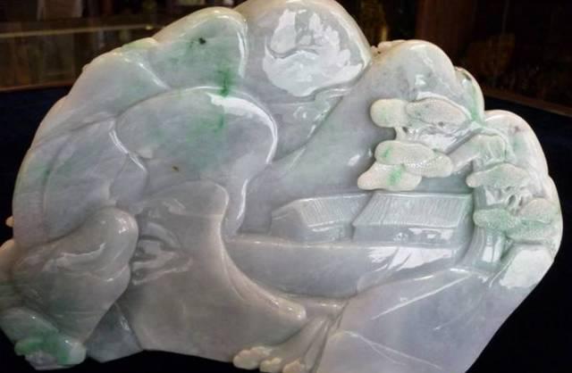 玻璃种帝王绿48亿手镯翡翠原石是按斤卖的吗-第3张图片-翡翠网 玻璃种帝王绿48亿手镯翡翠原石是按斤卖的吗-第3张图片-翡翠网