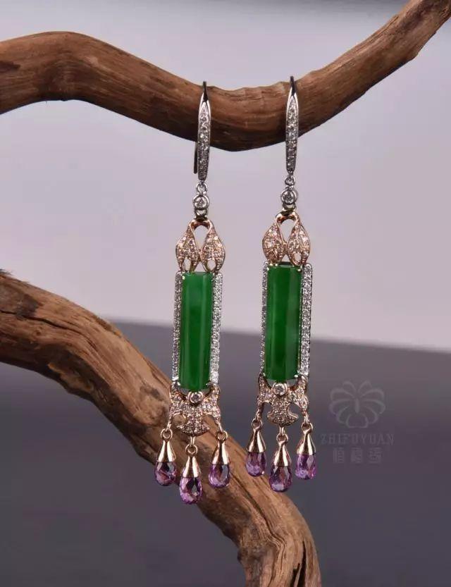 玻璃种帝王绿48亿手镯翡翠原石是按斤卖的吗-第12张图片-翡翠网 玻璃种帝王绿48亿手镯翡翠原石是按斤卖的吗-第12张图片-翡翠网