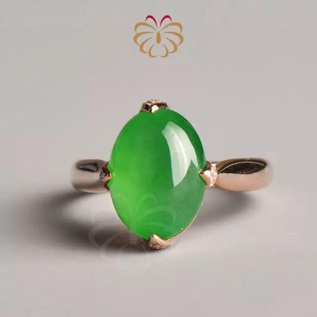 玻璃种帝王绿48亿手镯翡翠原石是按斤卖的吗-第19张图片-翡翠网 玻璃种帝王绿48亿手镯翡翠原石是按斤卖的吗-第19张图片-翡翠网