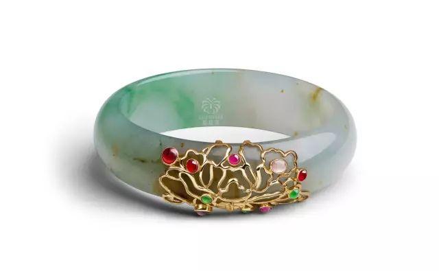 玻璃种帝王绿48亿手镯翡翠原石是按斤卖的吗-第41张图片-翡翠网 玻璃种帝王绿48亿手镯翡翠原石是按斤卖的吗-第41张图片-翡翠网