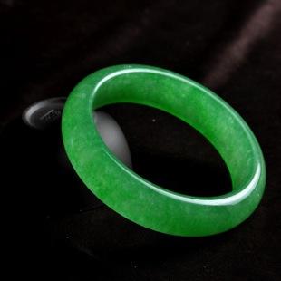 翡翠传承知识讲解翡翠原石技巧-第4张图片-翡翠网 翡翠传承知识讲解翡翠原石技巧-第4张图片-翡翠网