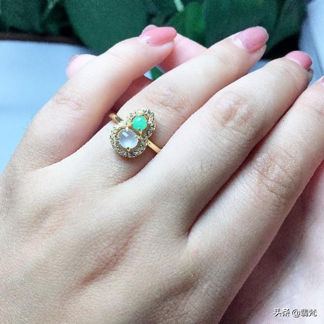 包含冰种白色翡翠戒指价格的词条-第4张图片-翡翠网 包含冰种白色翡翠戒指价格的词条-第4张图片-翡翠网