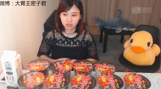 抖音快手回应吃播抖音和快手怎么直播-第2张图片-翡翠网 抖音快手回应吃播抖音和快手怎么直播-第2张图片-翡翠网