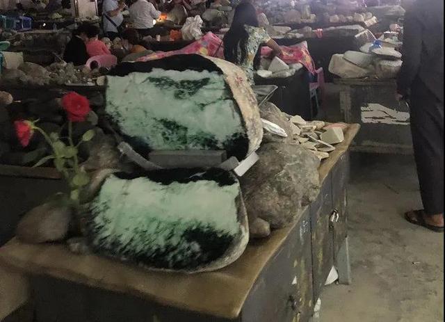 关于原石翡翠色料的信息-第3张图片-翡翠网 关于原石翡翠色料的信息-第3张图片-翡翠网