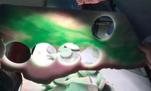 糯种翡翠绿带手镯的简单介绍-第8张图片-翡翠网 糯种翡翠绿带手镯的简单介绍-第8张图片-翡翠网