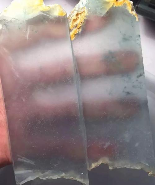 糯种翡翠绿带手镯的简单介绍-第38张图片-翡翠网 糯种翡翠绿带手镯的简单介绍-第38张图片-翡翠网