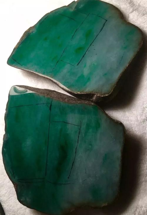 糯种翡翠绿带手镯的简单介绍-第47张图片-翡翠网 糯种翡翠绿带手镯的简单介绍-第47张图片-翡翠网