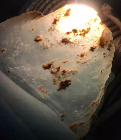 糯种翡翠绿带手镯的简单介绍-第51张图片-翡翠网 糯种翡翠绿带手镯的简单介绍-第51张图片-翡翠网