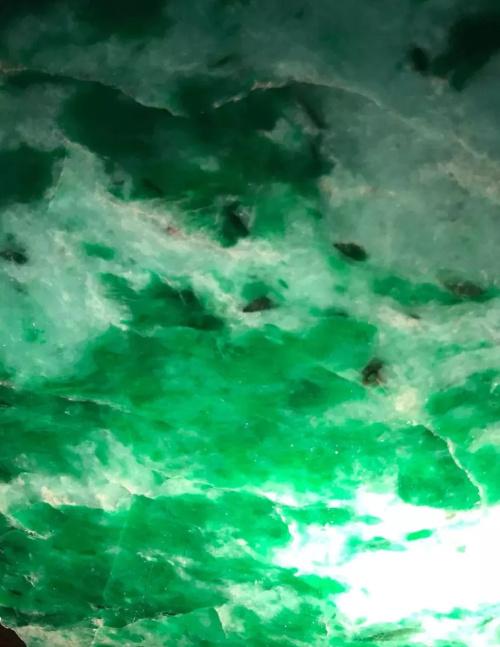 糯种翡翠绿带手镯的简单介绍-第57张图片-翡翠网 糯种翡翠绿带手镯的简单介绍-第57张图片-翡翠网