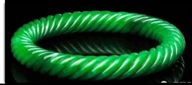 传承翡翠文化知识,有关翡翠方面的知识-第5张图片-翡翠网 传承翡翠文化知识,有关翡翠方面的知识-第5张图片-翡翠网