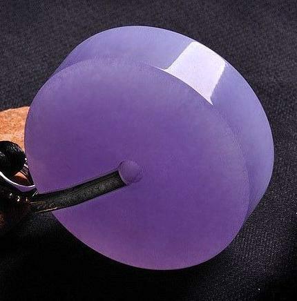 传承翡翠文化知识,有关翡翠方面的知识-第9张图片-翡翠网 传承翡翠文化知识,有关翡翠方面的知识-第9张图片-翡翠网