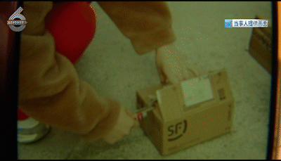 一百元的玉手镯能戴吗,翡翠手镯百元秒杀-第5张图片-翡翠网 一百元的玉手镯能戴吗,翡翠手镯百元秒杀-第5张图片-翡翠网