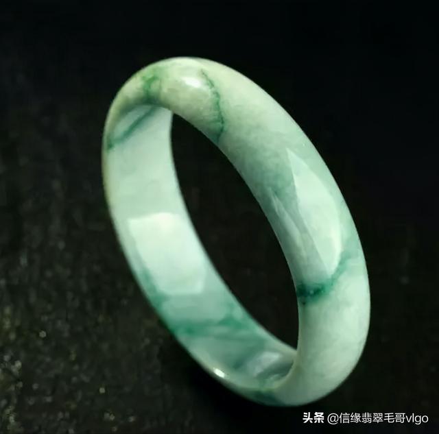 木那翡翠原石的特点图翡翠a货原石图-第5张图片-翡翠网 木那翡翠原石的特点图翡翠a货原石图-第5张图片-翡翠网