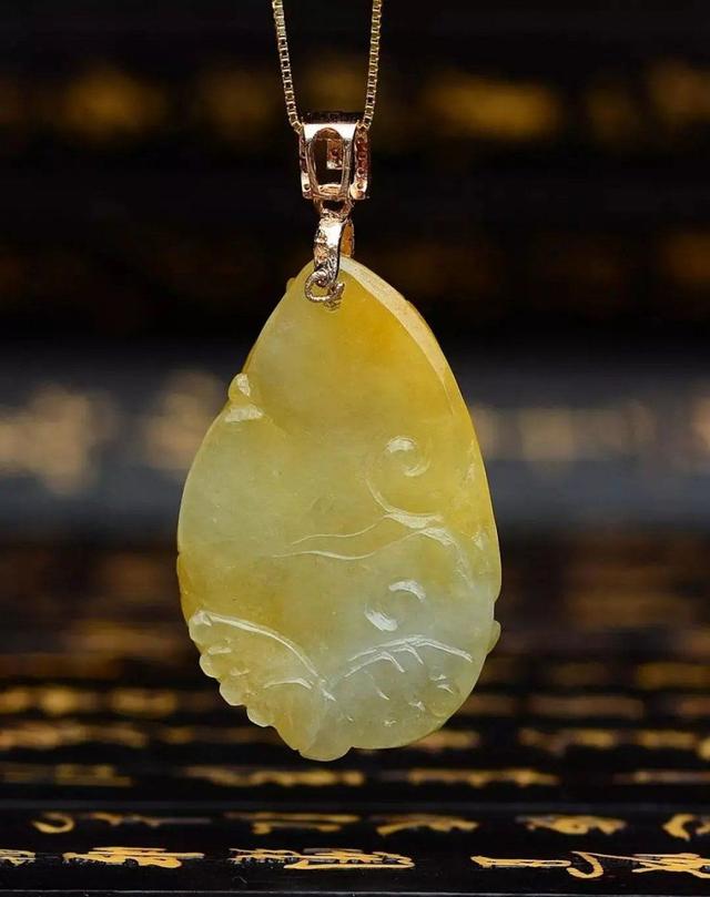 什么是冰种翡翠黄翡翡翠知识-第4张图片-翡翠网 什么是冰种翡翠黄翡翡翠知识-第4张图片-翡翠网