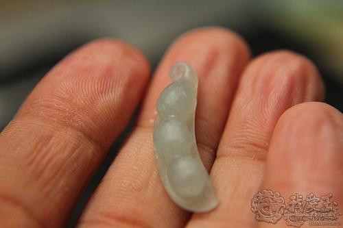 翡翠手镯小了能改什么,玉手镯太大了能改吗-第20张图片-翡翠网 翡翠手镯小了能改什么,玉手镯太大了能改吗-第20张图片-翡翠网