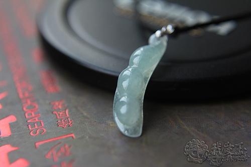 翡翠手镯小了能改什么,玉手镯太大了能改吗-第24张图片-翡翠网 翡翠手镯小了能改什么,玉手镯太大了能改吗-第24张图片-翡翠网