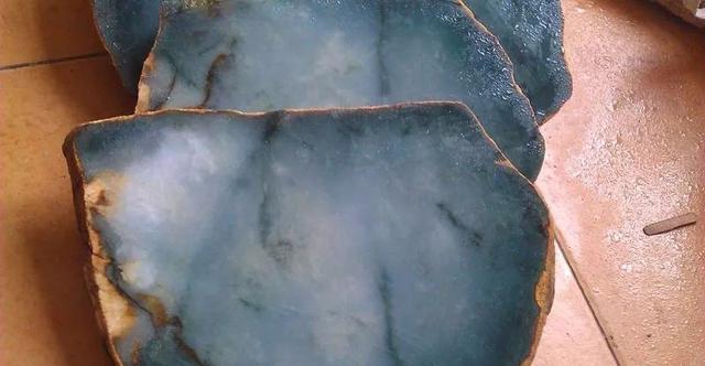 翡翠原石石皮帕敢翡翠原石手镯视频-第2张图片-翡翠网 翡翠原石石皮帕敢翡翠原石手镯视频-第2张图片-翡翠网