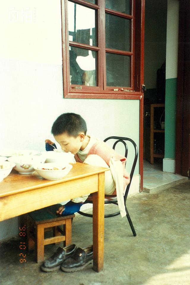 高一体育生飞机抖音,抖音里的飞机特效哪来的-第2张图片-翡翠网 高一体育生飞机抖音,抖音里的飞机特效哪来的-第2张图片-翡翠网