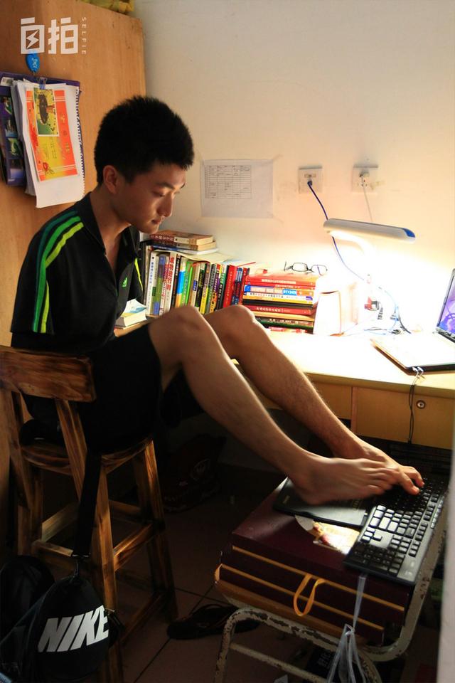 高一体育生飞机抖音,抖音里的飞机特效哪来的-第12张图片-翡翠网 高一体育生飞机抖音,抖音里的飞机特效哪来的-第12张图片-翡翠网