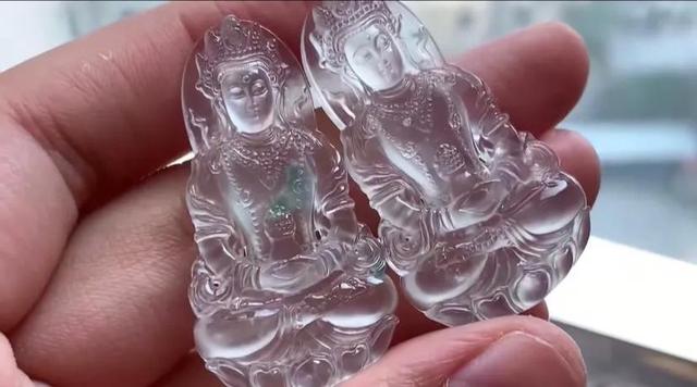 翡翠白冰戒面价格100万翡翠戒面-第2张图片-翡翠网 翡翠白冰戒面价格100万翡翠戒面-第2张图片-翡翠网