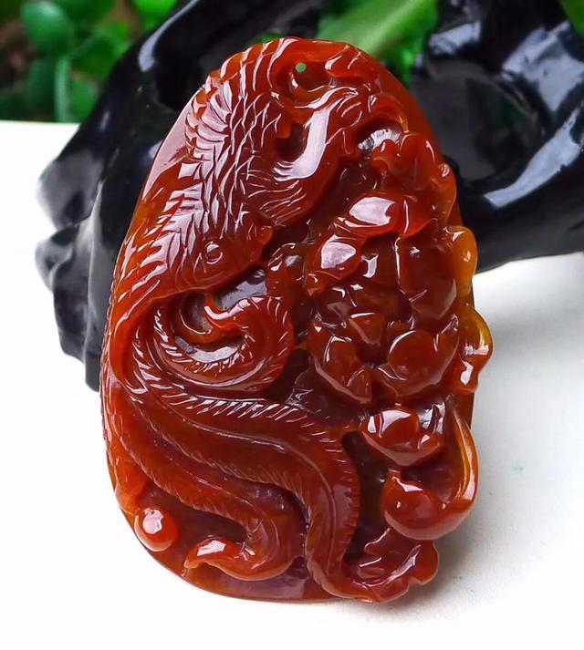 无皮红翡翠原石图片,红色翡翠原石图片-第2张图片-翡翠网 无皮红翡翠原石图片,红色翡翠原石图片-第2张图片-翡翠网