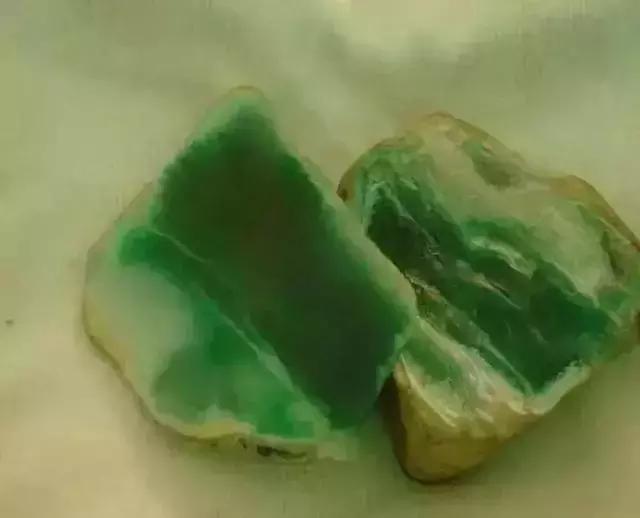 大熊翡翠老板大熊原石翡翠视频-第5张图片-翡翠网 大熊翡翠老板大熊原石翡翠视频-第5张图片-翡翠网