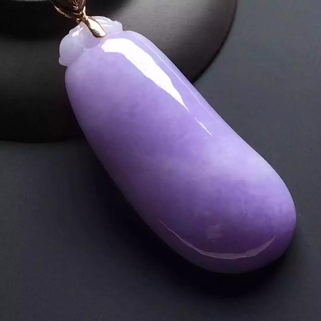 干青种翡翠价格怎么样釉青翡翠价格-第1张图片-翡翠网 干青种翡翠价格怎么样釉青翡翠价格-第1张图片-翡翠网