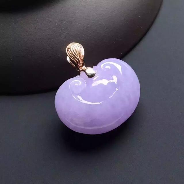 干青种翡翠价格怎么样釉青翡翠价格-第3张图片-翡翠网 干青种翡翠价格怎么样釉青翡翠价格-第3张图片-翡翠网