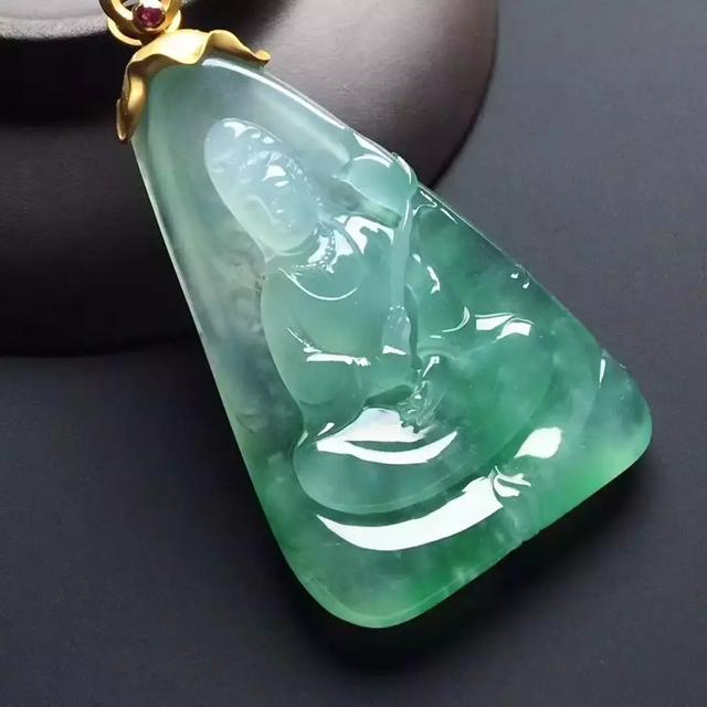 干青种翡翠价格怎么样釉青翡翠价格-第4张图片-翡翠网 干青种翡翠价格怎么样釉青翡翠价格-第4张图片-翡翠网