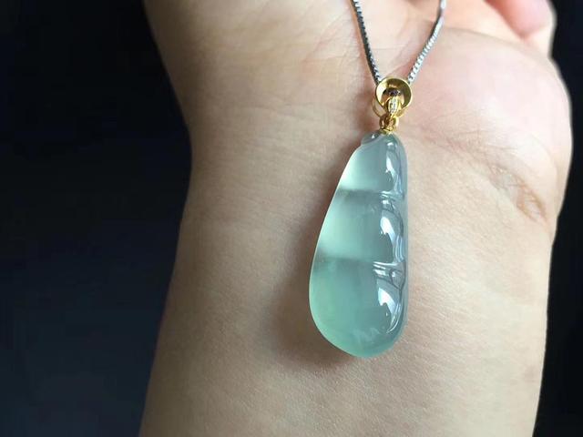 冰种翡翠好吗晴水翡翠知识大全-第2张图片-翡翠网 冰种翡翠好吗晴水翡翠知识大全-第2张图片-翡翠网