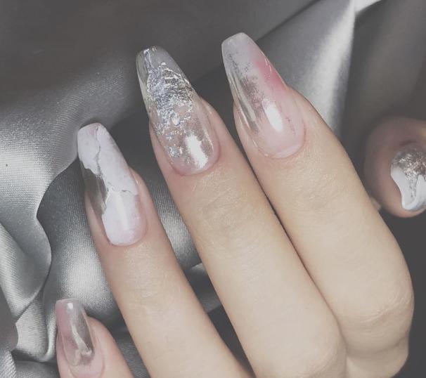 抖音上好看的美甲图片,抖音最火的美甲-第41张图片-翡翠网