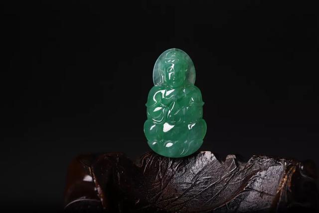 张铁军玉如意张铁军翡翠手镯价格-第11张图片-翡翠网 张铁军玉如意张铁军翡翠手镯价格-第11张图片-翡翠网