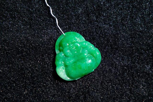 张铁军玉如意张铁军翡翠手镯价格-第32张图片-翡翠网 张铁军玉如意张铁军翡翠手镯价格-第32张图片-翡翠网