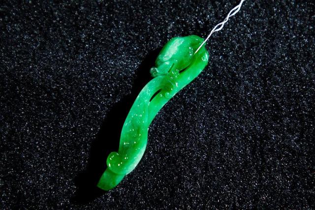 张铁军玉如意张铁军翡翠手镯价格-第33张图片-翡翠网 张铁军玉如意张铁军翡翠手镯价格-第33张图片-翡翠网