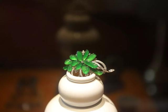 张铁军玉如意张铁军翡翠手镯价格-第41张图片-翡翠网 张铁军玉如意张铁军翡翠手镯价格-第41张图片-翡翠网