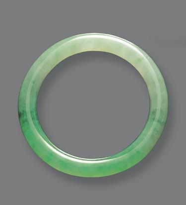 白地青和芙蓉玉翡翠手镯哪个好的简单介绍-第3张图片-翡翠网 白地青和芙蓉玉翡翠手镯哪个好的简单介绍-第3张图片-翡翠网