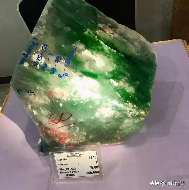 翡翠原石传说中的一线天,翡翠的原石在哪里-第6张图片-翡翠网 翡翠原石传说中的一线天,翡翠的原石在哪里-第6张图片-翡翠网