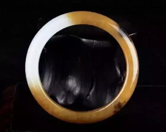 天山翡翠原石图片大全,好的翡翠原石-第10张图片-翡翠网 天山翡翠原石图片大全,好的翡翠原石-第10张图片-翡翠网