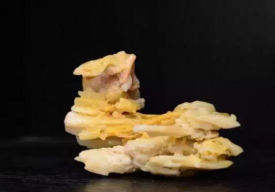 天山翡翠原石图片大全,好的翡翠原石-第15张图片-翡翠网 天山翡翠原石图片大全,好的翡翠原石-第15张图片-翡翠网