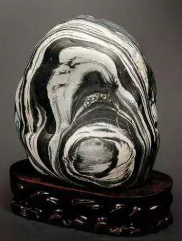 天山翡翠原石图片大全,好的翡翠原石-第30张图片-翡翠网 天山翡翠原石图片大全,好的翡翠原石-第30张图片-翡翠网