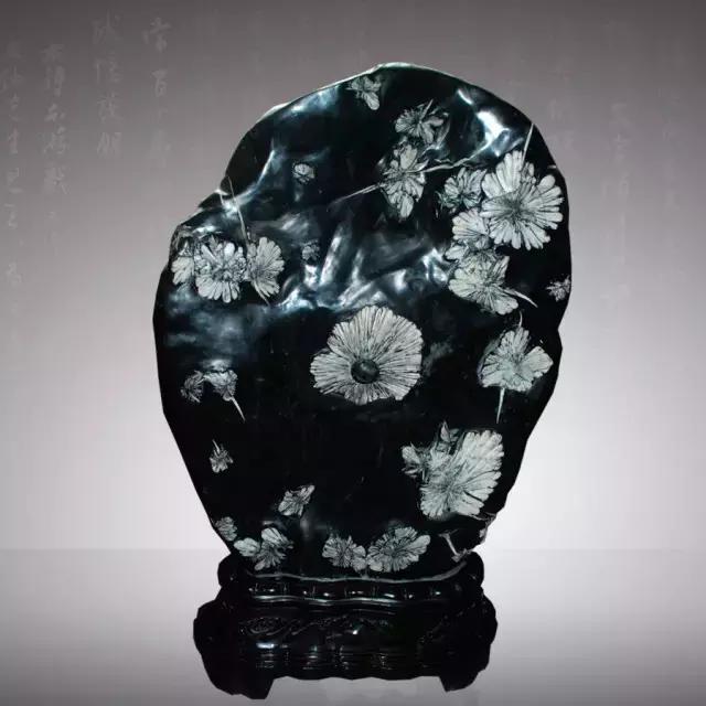 天山翡翠原石图片大全,好的翡翠原石-第33张图片-翡翠网 天山翡翠原石图片大全,好的翡翠原石-第33张图片-翡翠网