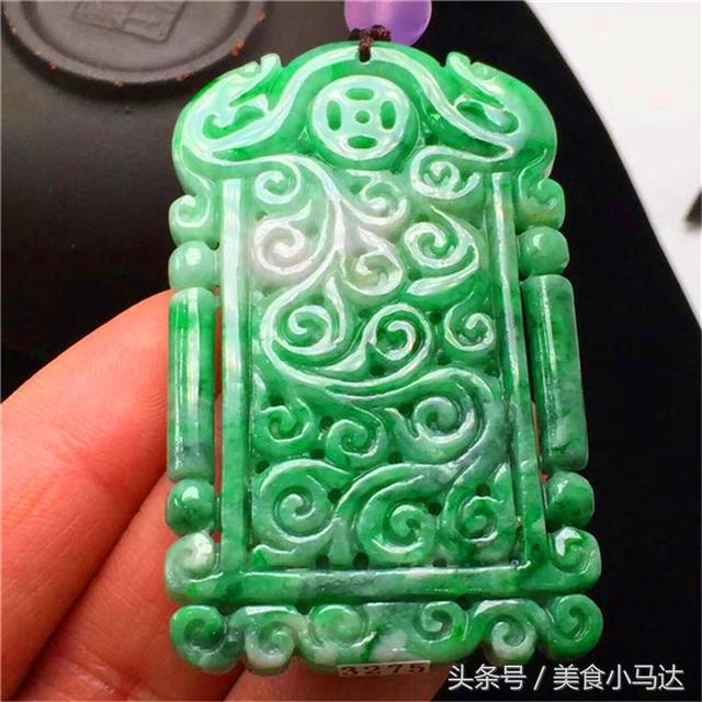 小冰翡翠价格翡翠小冰料是指什么-第1张图片-翡翠网 小冰翡翠价格翡翠小冰料是指什么-第1张图片-翡翠网