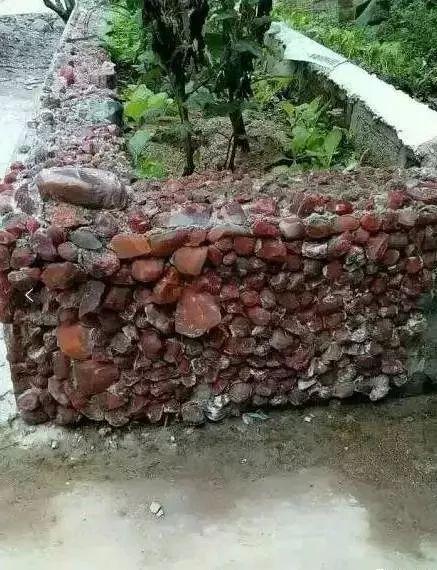 卧室放原石好吗,翡翠原石放家中好吗-第1张图片-翡翠网 卧室放原石好吗,翡翠原石放家中好吗-第1张图片-翡翠网