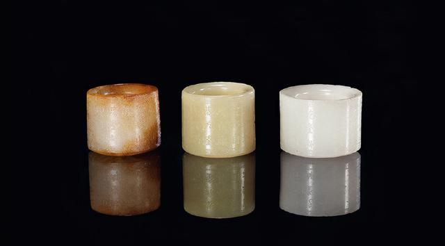 清朝翡翠玉斑指价格戴翡翠皮肤长斑-第3张图片-翡翠网 清朝翡翠玉斑指价格戴翡翠皮肤长斑-第3张图片-翡翠网