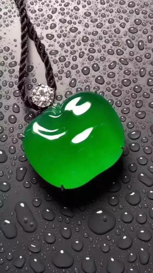 翡翠石性大值得买吗,翡翠手镯有硫酸性吗-第14张图片-翡翠网 翡翠石性大值得买吗,翡翠手镯有硫酸性吗-第14张图片-翡翠网