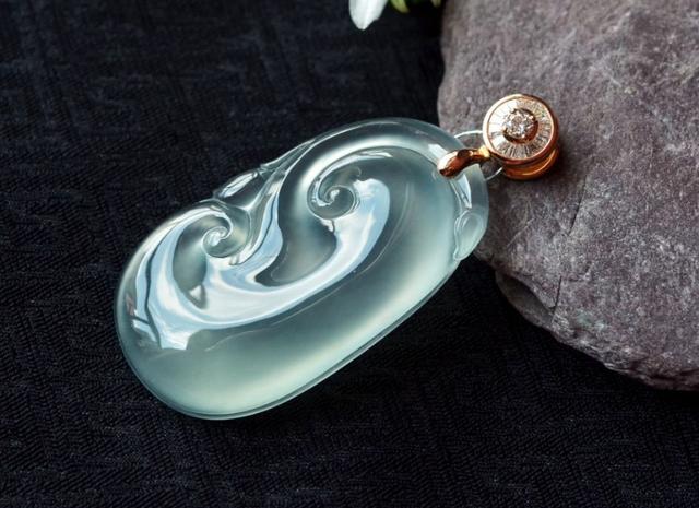 翡翠石性大值得买吗,翡翠手镯有硫酸性吗-第18张图片-翡翠网 翡翠石性大值得买吗,翡翠手镯有硫酸性吗-第18张图片-翡翠网