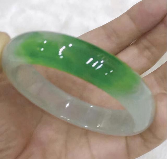 城隍庙翡翠价格上海上海城隍庙地址-第4张图片-翡翠网 城隍庙翡翠价格上海上海城隍庙地址-第4张图片-翡翠网