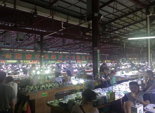 城隍庙翡翠价格上海上海城隍庙地址-第5张图片-翡翠网 城隍庙翡翠价格上海上海城隍庙地址-第5张图片-翡翠网