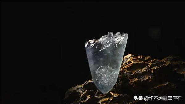 翡翠手镯断层是什么意思,翡翠手镯有裂纹怎么办-第6张图片-翡翠网 翡翠手镯断层是什么意思,翡翠手镯有裂纹怎么办-第6张图片-翡翠网